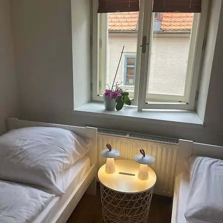 Husova Apartman